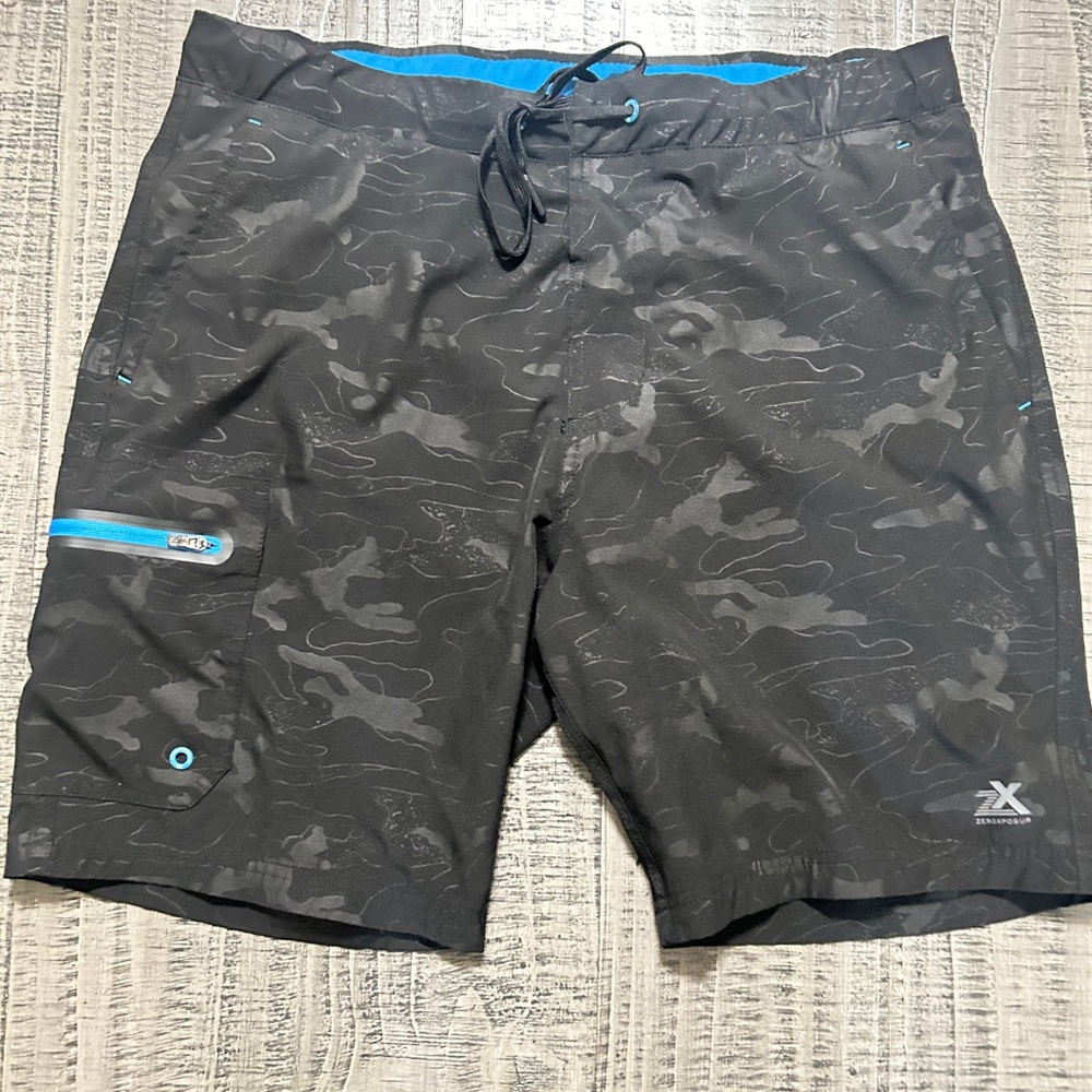 ZeroXposur Men's Black Camo Swim Shorts